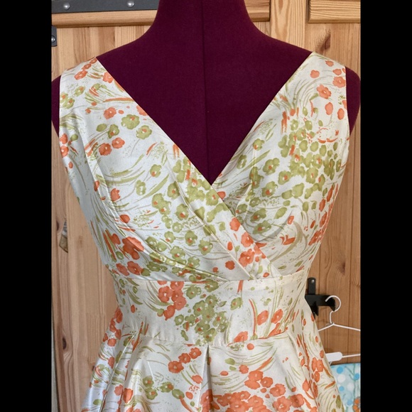 Talbots sz 2 Floral Dress. - Picture 3 of 4